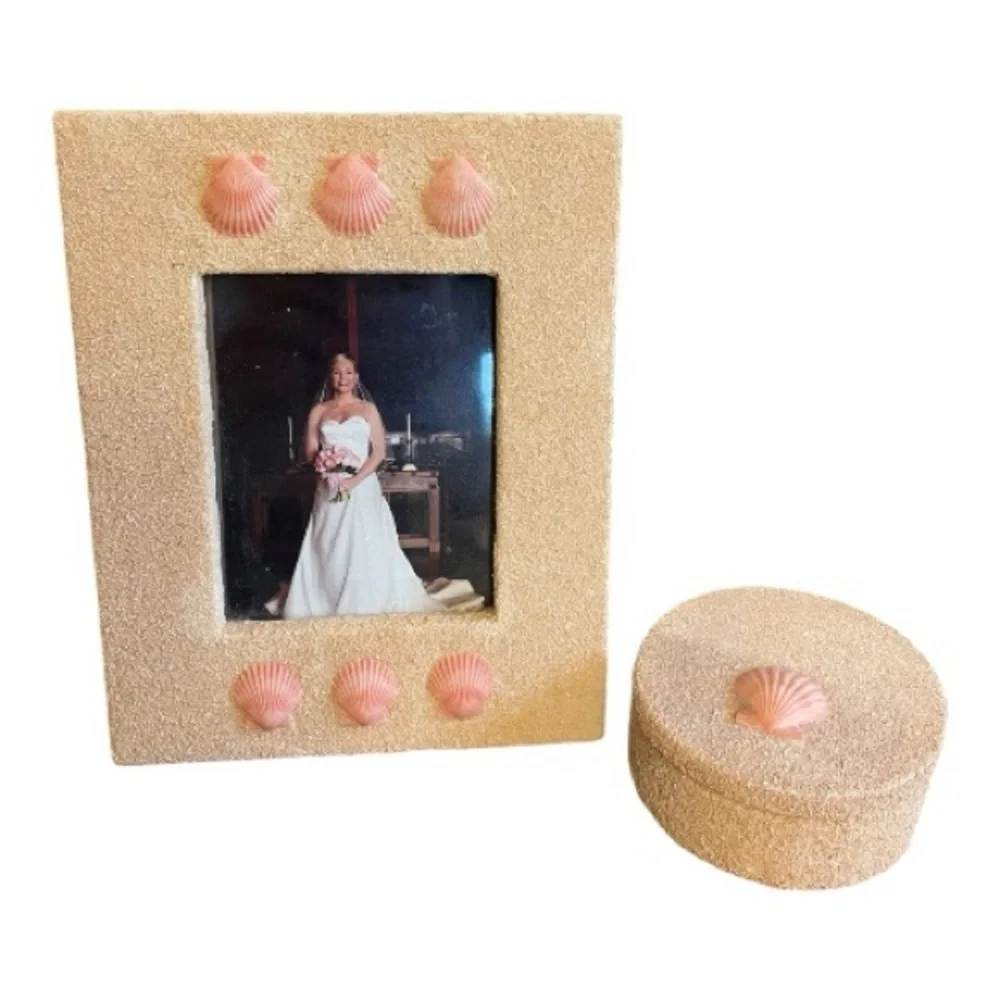 Frame & Trinket Box, Textured Sand Finish with Scallop Shells.